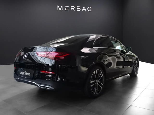 Mercedes-Benz CLA 180 Coupé Progressive