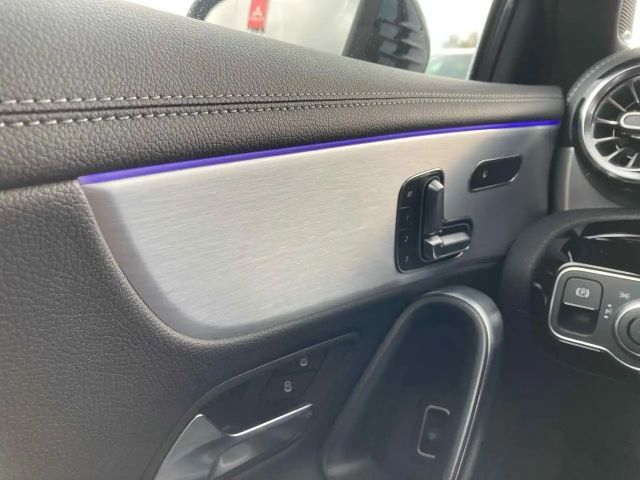 Mercedes-Benz A 220 4MATIC AMG Line Premium