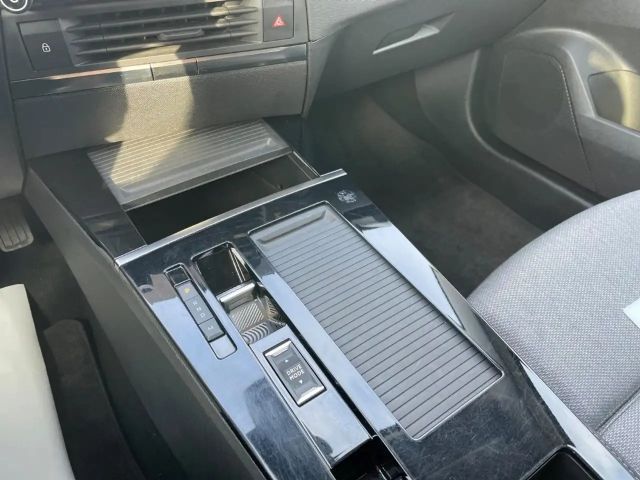 Opel Astra AHK LED Apple CarPlay Lederlenkrad Ambi. Beleuchtu