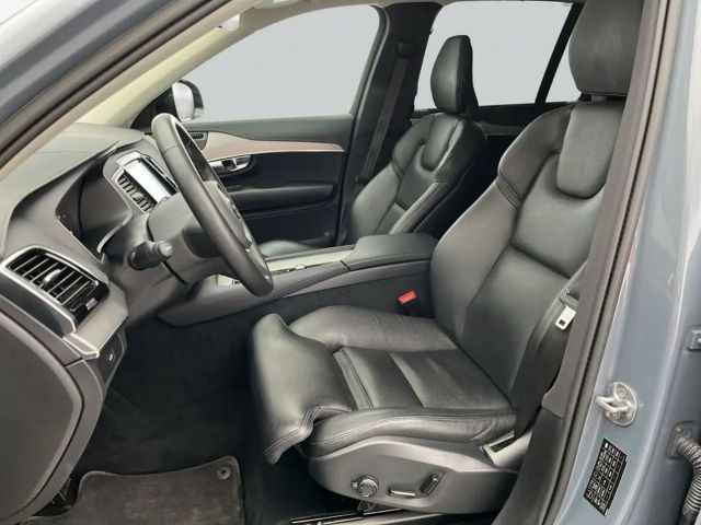 Volvo XC90 AWD Dark Plus