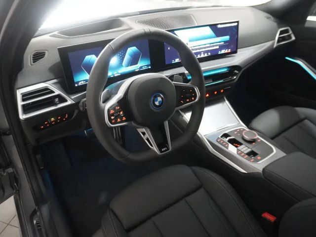 BMW 330 330e xDrive