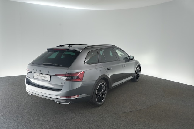 Skoda Superb Combi Sportline iV