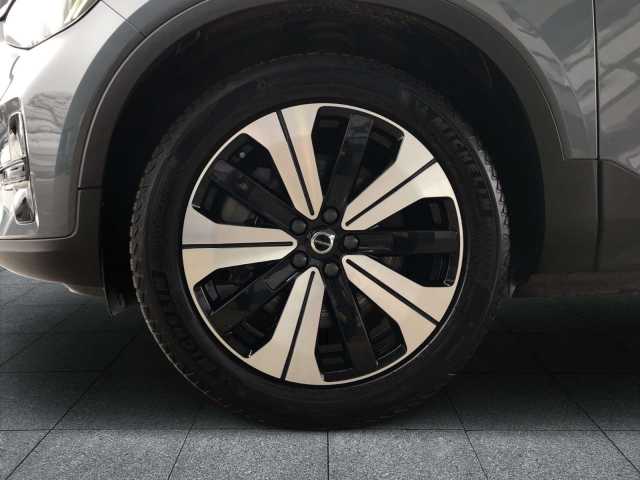 Volvo XC40 Core Recharge