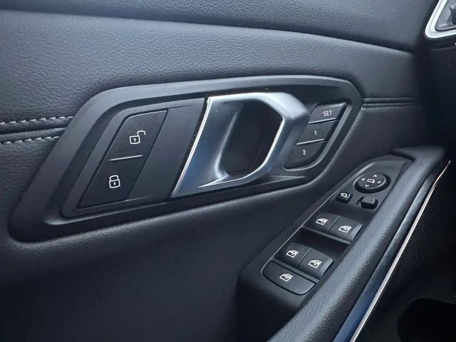 BMW 320 320d M-Sport Touring xDrive