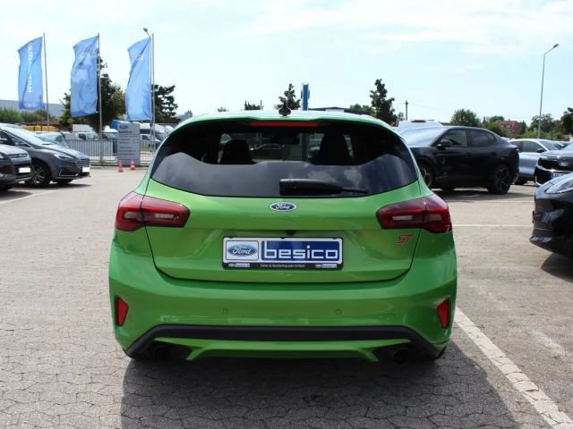 Ford Focus ST Line