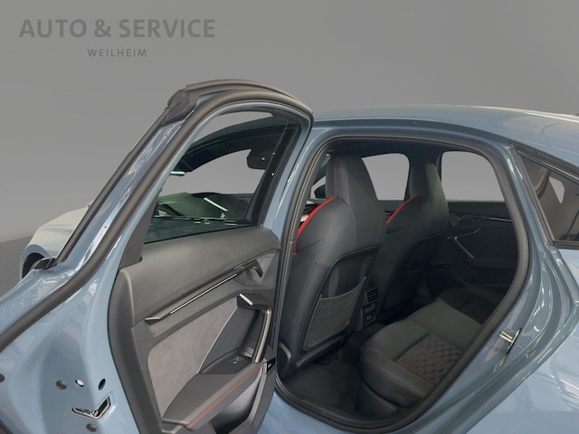 Audi RS3 Quattro S-Tronic Sedan