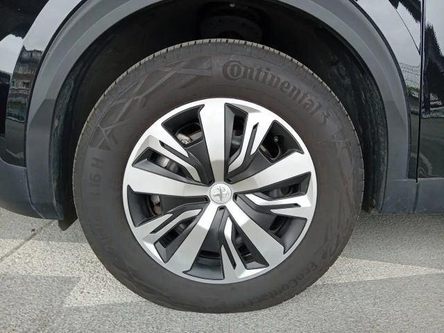 Peugeot E-2008 Active Pack