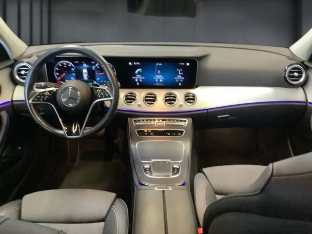 Mercedes-Benz E 220 AVANTGARDE E 220 d Estate