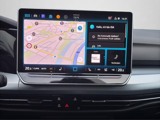 Volkswagen Golf 1.5 eTSI DSG Golf VIII IQ.Drive