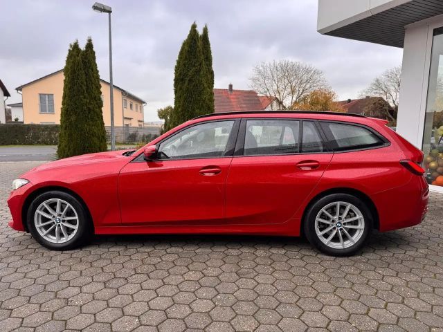 BMW 320 320d Touring