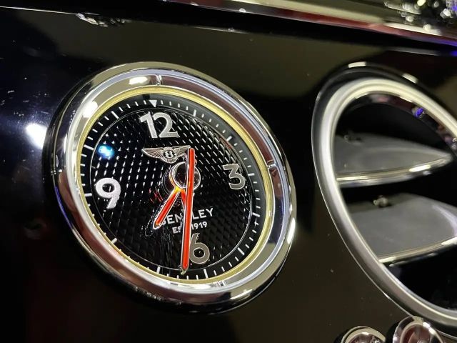 Bentley Continental GTC V8