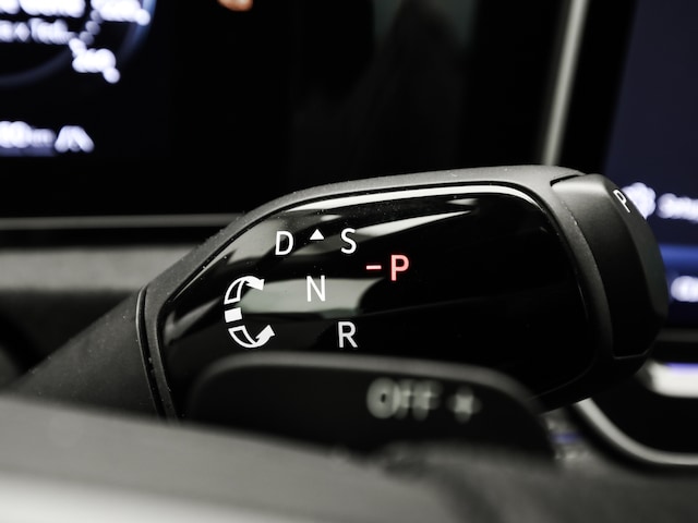 Volkswagen Tiguan 2.0 TDI DSG IQ.Drive R-Line