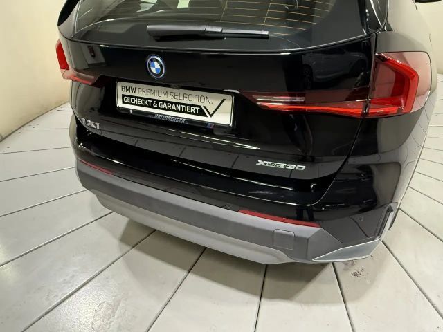 BMW iX1 xDrive30