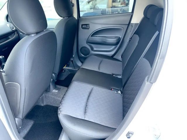 Mitsubishi Space Star Star