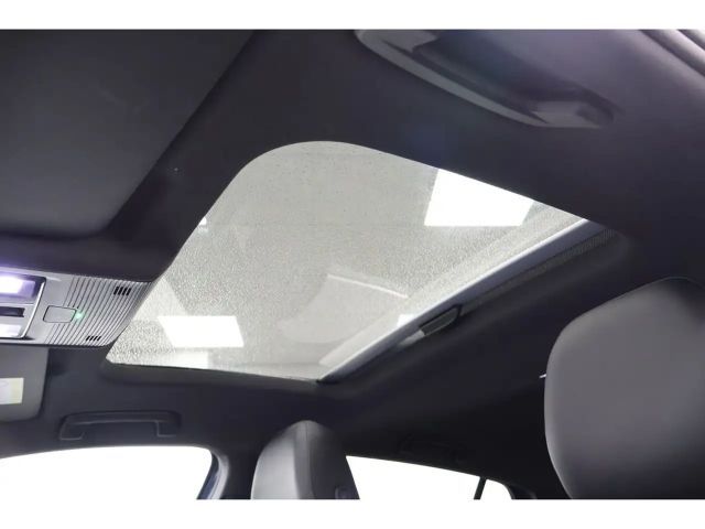 Volkswagen Golf 1.5 TSI Golf VIII