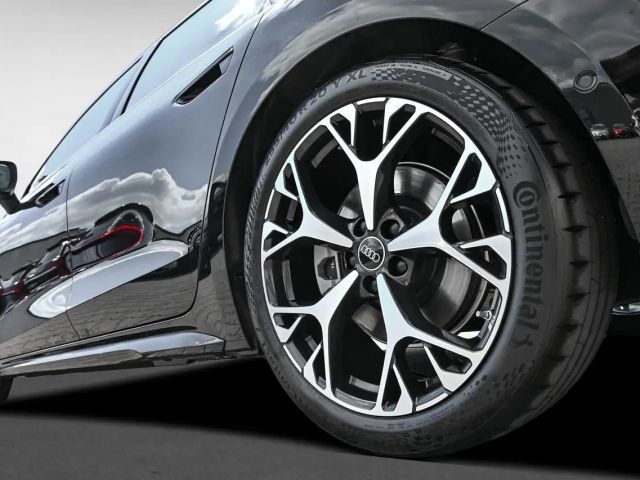 Audi A6 Avant Quattro S-Tronic