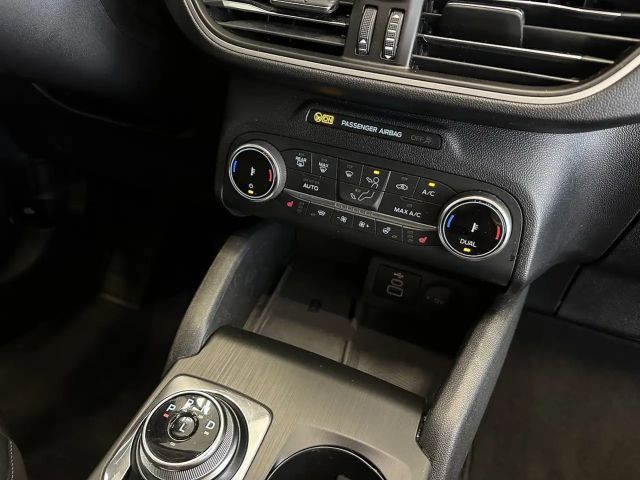 Ford Kuga Cool & Connect Hybrid