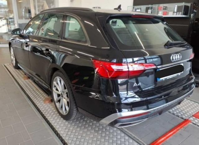 Audi A4 40 TFSI Avant S-Tronic