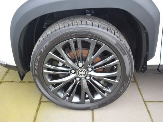 Toyota Yaris Cross Adventure *AHK*