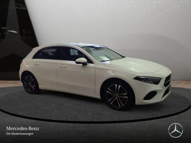 Mercedes-Benz A 200 Progressive