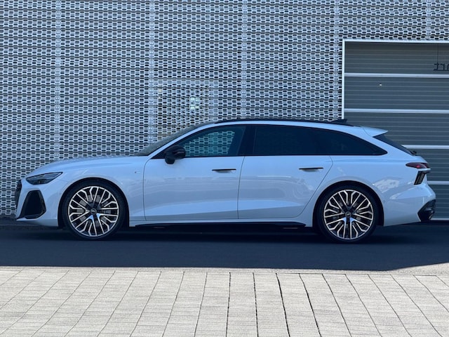 Audi A6 Avant Quattro S-Tronic
