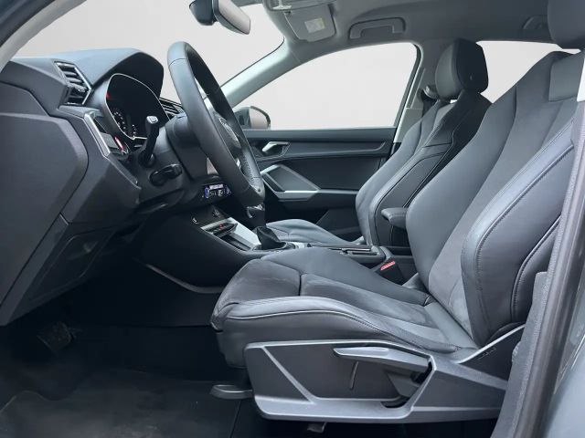 Audi Q3 35 TFSI S-Tronic