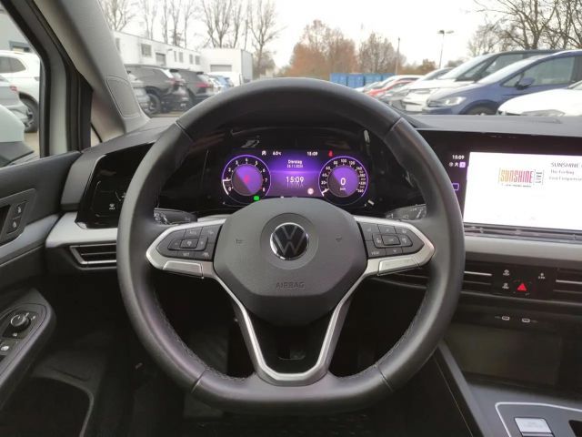 Volkswagen Golf DSG Life