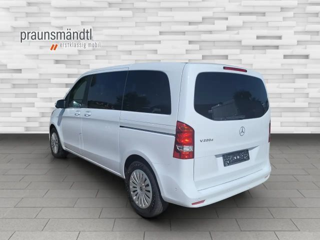 Mercedes-Benz V 220 V 220 d
