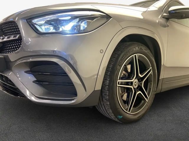 Mercedes-Benz GLA 200 GLA