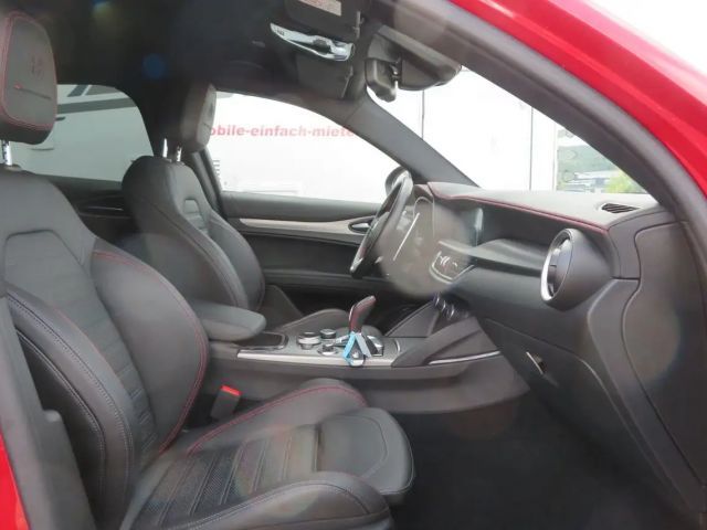 Alfa Romeo Stelvio Q4