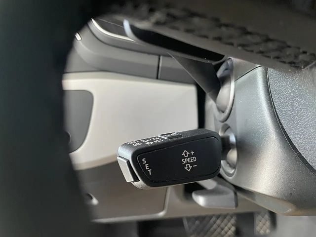 Audi A4 30 TDI Avant S-Tronic