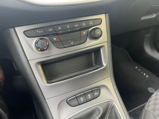 Opel Astra 1.2 Turbo Edition Turbo