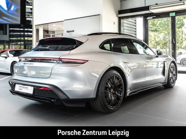Porsche Taycan GTS Sport Turismo