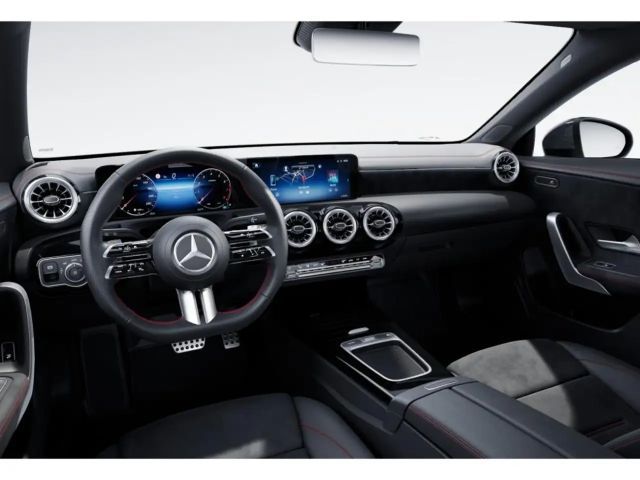 Mercedes-Benz CLA 180 AMG Line