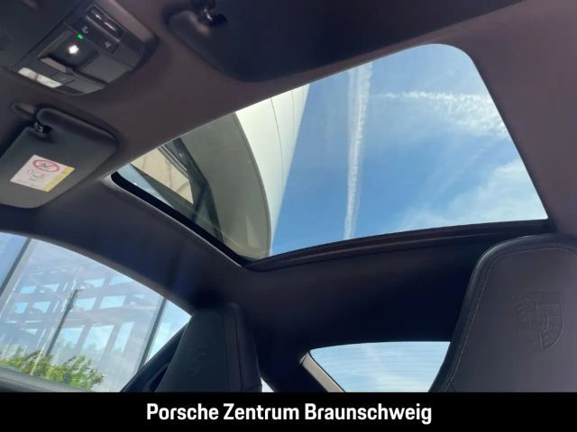 Porsche 992 Carrera Coupé