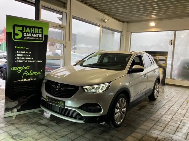 Opel Grandland X 1.6 Turbo