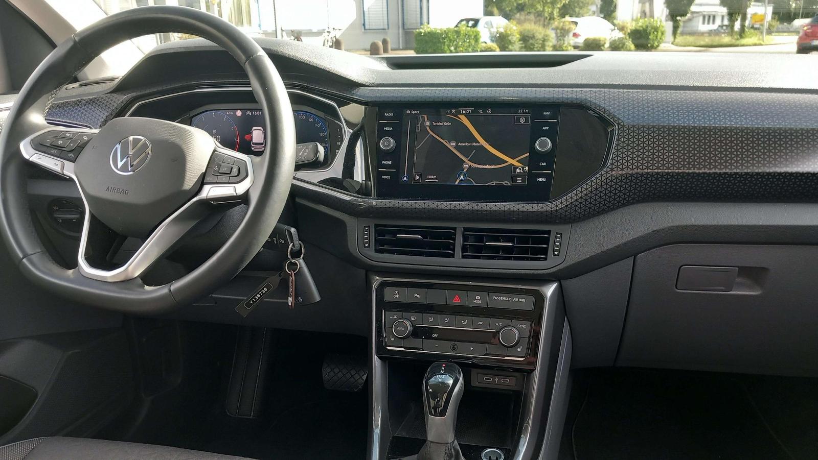 Volkswagen T-Cross Style