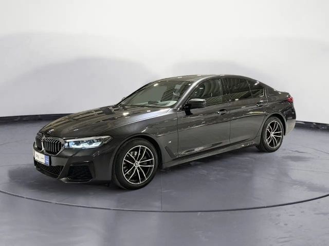 BMW 520 520d M-Sport Sedan xDrive
