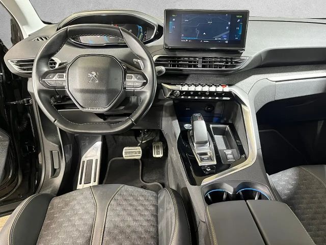 Peugeot 3008 EAT8 Hybrid