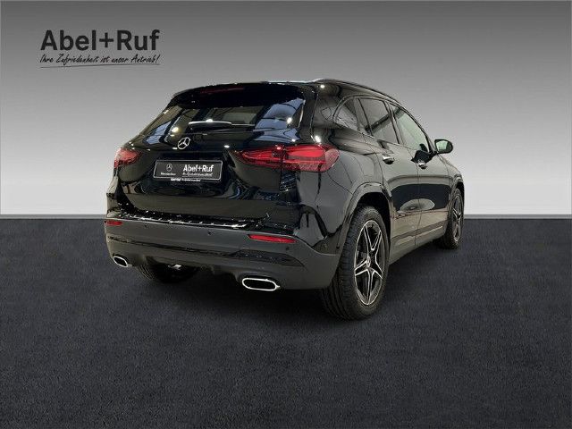 Mercedes-Benz GLA 200 AMG Line