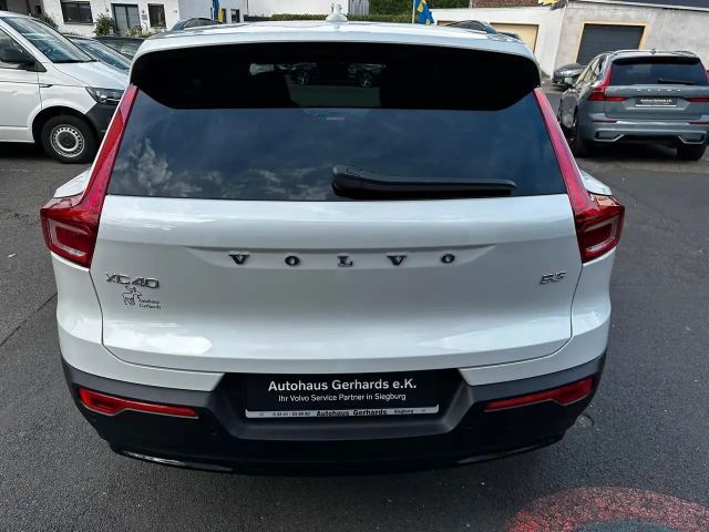 Volvo XC40 Dark Plus