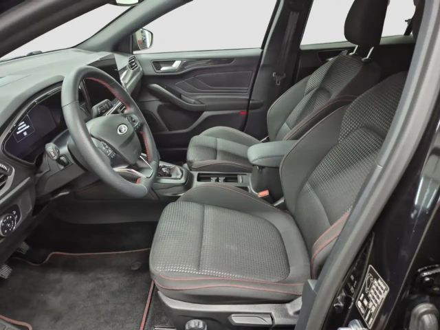 Ford Focus ST Line Wagon