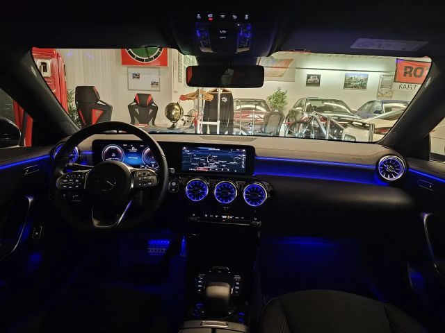 Mercedes-Benz CLA 250 4MATIC AMG Line Sedan