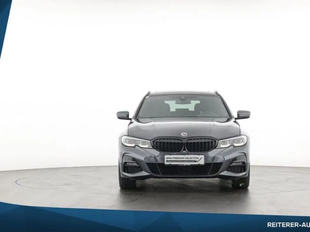 BMW 330 330e M-Sport xDrive