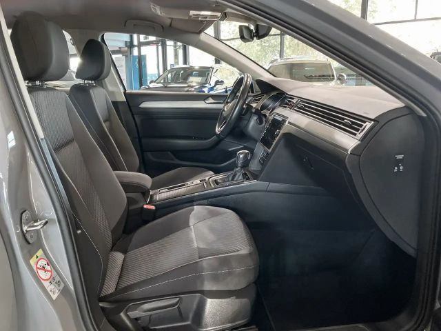 Volkswagen Passat 1.5 TSI DSG Variant
