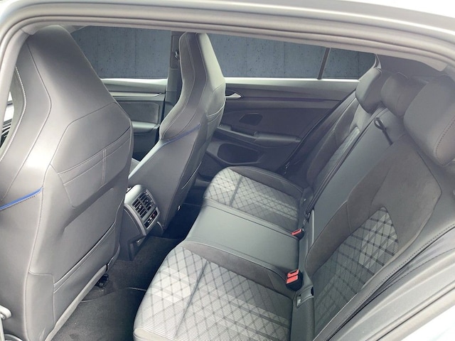 Volkswagen Golf DSG R-Line