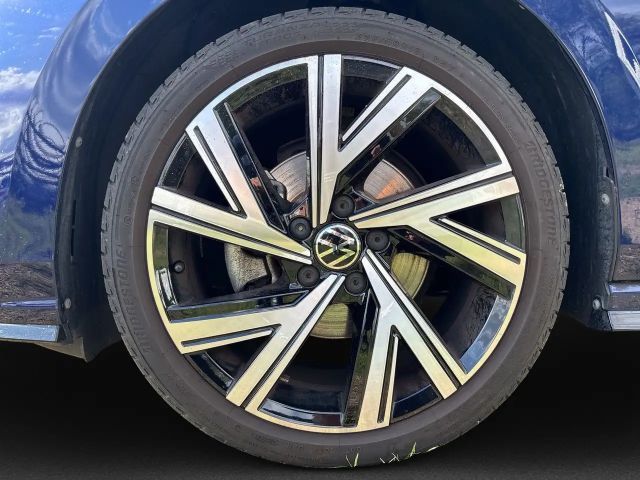 Volkswagen Golf R-Line Variant