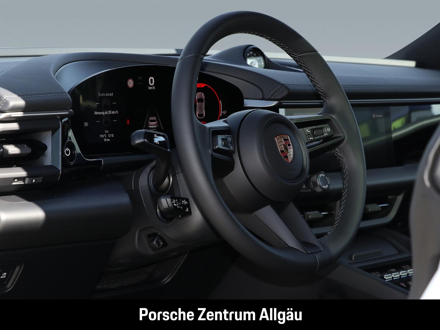 Porsche Macan Surround-View Abstandstempostat BOSE