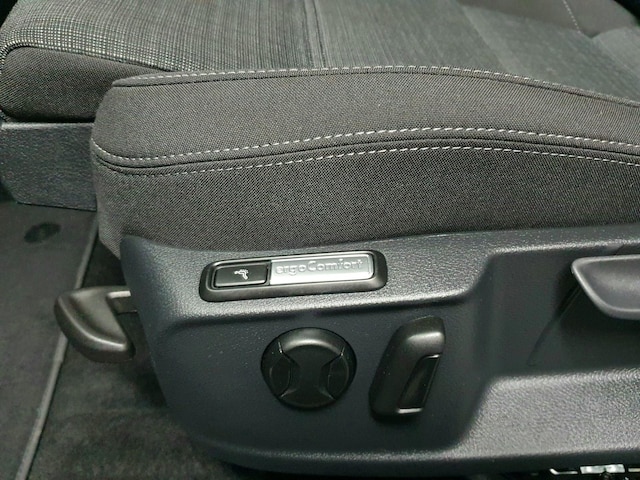 Volkswagen Passat 2.0 TDI Business DSG Variant