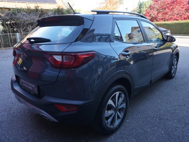 Kia Stonic 1,25 MPI ISG Silber